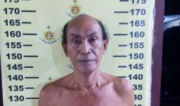 Umar Disergap di Jalan Siwalankerto Surabaya, Banyak Buku Nikah di Rumahnya, Alamak! - JPNN.com