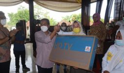 Fadholi Bekerja Sama BKKBN Sosialisasikan Penanganan Stunting - JPNN.com