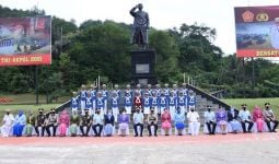 KSAL dan Para Jenderal Hadiri Upacara Wisuda 982 Calon Prajurit Bhayangkara Taruna - JPNN.com