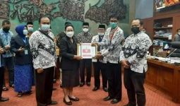 Surat Terbuka Guru Honorer Non-K2 untuk Jokowi & Nadiem Makarim, Soal Afirmasi - JPNN.com