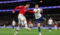 5 Fakta Mengerikan Manchester United Bantai Tottenham Hotspur, Ronaldo Panen Rekor - JPNN.com