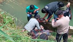 Hendak Mencari Ikan, Bocah Cilik Malah Ketemu Bungkusan, Isinya Mengejutkan - JPNN.com