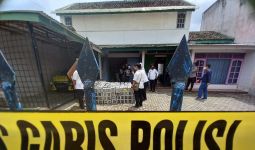 Tangkap Terduga Teroris di Lampung, Densus 88 Sita 791 Kotak Amal - JPNN.com