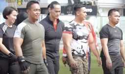 Jenderal Andika dan Ade Rai Olahraga Bareng di Mabesad, Begini Pesannya untuk Anggota TNI AD  - JPNN.com