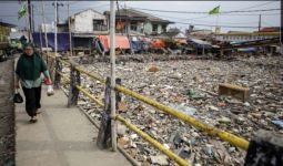 AZWI Mengampanyekan Gerakan Tanpa Sampah - JPNN.com