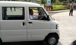 Setelah Jajal Mobil Listrik Ini di GIIAS 2021, Jokowi Langsung Bilang Begini  - JPNN.com