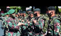 Ukir Prestasi, Prajurit TNI Dapat Rumah dari Pangdam Hasanuddin - JPNN.com