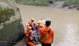 3 Bocah Loncat dari Jembatan ke Sungai Belawan, 1 Orang Hilang Terseret Arus - JPNN.com