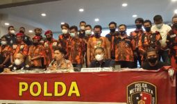 Demo Pemuda Pancasila Berakhir Ricuh, Kepala Pamen Polri Terluka - JPNN.com