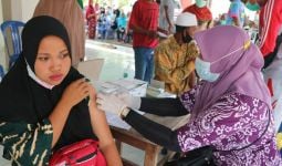 Binda Babel Targetkan 70 Persen Warga Disuntik Vaksin Covid-19 - JPNN.com