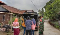 Personel TNI Menyisir Hingga Pelosok Desa Polewali Mandar - JPNN.com
