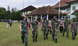 Brigjen TNI Husein Sagaf: Prajurit Jangan Lengah Selama Pengamanan Kunjungan Presiden - JPNN.com