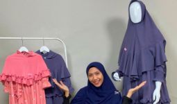 Omzet Capai Rp 30-100 Juta per Bulan, Khaireen Bakal Merambah Bisnis Fashion Muslim Dewasa - JPNN.com