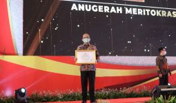 Raih Anugerah Meritokrasi, Menaker Ida: Buah Kerja Keras Seluruh Pegawai Kemnaker - JPNN.com