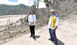 Jokowi Ingin Merelokasi 2.000 Rumah Terdampak Erupsi Gunung Semeru - JPNN.com
