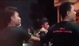 Video Viral, Anggota Polri Dikeroyok Orang Tak Dikenal di Pondok Indah - JPNN.com