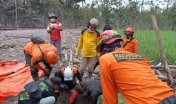 Innalillah, Jumlah Korban Meninggal Dunia Akibat Erupsi Gunung Semeru 34 Orang  - JPNN.com