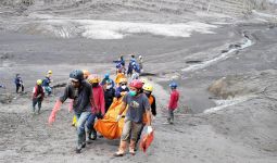 Innalillahi, Korban Meninggal Dunia Akibat Erupsi Gunung Semeru 28 Orang - JPNN.com