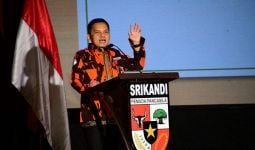 Sekjen MPR Dorong Srikandi Pemuda Pancasila Berdaya Saing - JPNN.com