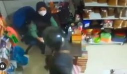 Polisi Kejar Perampok yang Satroni Pet Shop Di Colomadu - JPNN.com