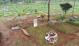 Begini Kondisi Terkini Makam Haji Lulung, Ada yang Berbeda - JPNN.com