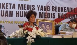Sidang Promosi Doktor Ditunda, Risma Ungkap Kekecewaan - JPNN.com