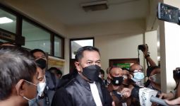 Terungkap, Herry Wirawan Sekap 13 Santriwati yang Dinodai Agar Tidak Lapor Polisi - JPNN.com