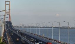 Antisipasi Kerumunan Masyarakat, Jembatan Suramadu Ditutup Saat Malam Tahun Baru  - JPNN.com