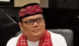 FUMI Dorong Pemerintah Prioritaskan Penggunaan Vaksin Halal - JPNN.com