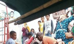 KM Sinar Ali Mati Mesin dan Terombang-ambil di Tengah Laut, 43 Penumpang Dievakuasi - JPNN.com