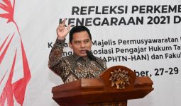 Sekjen MPR: Demokrasi dan Nomokrasi Harus Berjalan Imbang - JPNN.com