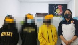 Video Viral, 2 Perempuan Diduga Menganiaya Seorang Balita Usia 1 Tahun - JPNN.com