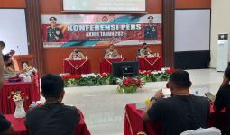 8 Anggota Polisi Dipecat, Irjen Risyapudin Nursin Bilang Begini - JPNN.com