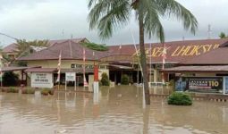 Banjir Merendam 12 Kecamatan di Aceh Utara - JPNN.com