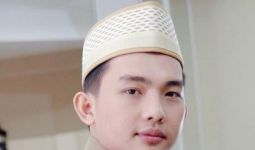 Di-bully Gegara Komentari RM Padang Nonhalal, Ustaz Hilmi Ungkap Pelakunya, Ternyata - JPNN.com