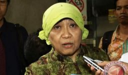 Ferdinand Hutahaean Bersyahadat Dipandu KH Ali Yafie, Adik Gus Dur Menyaksikan - JPNN.com