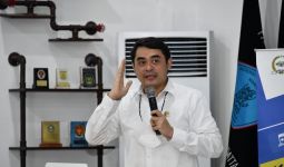 Senator Asal Bali Ini Minta Polisi Tangkap Penendang Sesajen di Gunung Semeru - JPNN.com