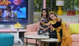 Rina Nose Hingga Gilang Dirga Ajak Pemirsa NET Berinteraksi di Ms Queen Show - JPNN.com