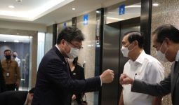 Luhut Binsar Bertemu Menteri Ekonomi Jepang, Ada Ucapan Terima Kasih, soal Batu Bara? - JPNN.com