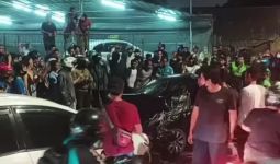 Apa yang Dilakukan Pengendara Honda Brio Ini Jangan Ditiru, Berbahaya! - JPNN.com