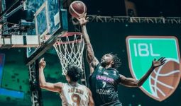 Mengamuk, West Bandits Combiphar Solo Gilas RANS PIK Basketball - JPNN.com