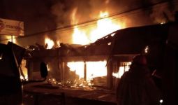 Pasar Bululawang Malang Terbakar, Kerugian Capai Miliaran Rupiah - JPNN.com