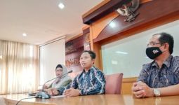 Prof Al Makin Minta Penendang Sesajen di Semeru Dimaafkan, Kapitra & Ruhut Bereaksi - JPNN.com