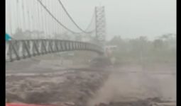 Waspada, Debit Banjir Lahar Dingin Gunung Semeru Meningkat - JPNN.com