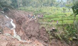 Bencana Banjir dan Longsor di Probolinggo, Satu Orang Meninggal - JPNN.com
