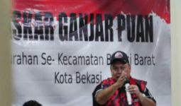 Deklarasi Laskar Ganjar Puan di Kelurahan Kota Baru, Eks Wako Bekasi Bagikan Beasiswa - JPNN.com