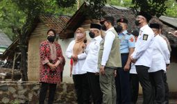 Ma'ruf dan Risma Tinjau Lokasi Gempa Pandeglang, Kemensos Salurkan Bantuan - JPNN.com