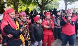 Pernyataan Edy Mulyadi Membuat Ormas Dayak di Kalteng Turun ke Jalan - JPNN.com