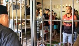 Heboh Soal Kerangkeng Manusia di Rumah Bupati Langkat, Aziz Yanuar Berkomentar Pedas - JPNN.com