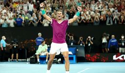 Rafael Nadal Butuh 5 Jam 24 Menit Menciptakan Keajaiban di Melbourne Park - JPNN.com